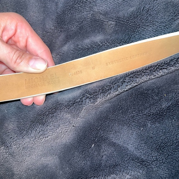 Michael Kors Women's Belt Vanilla Faux Leather Gold-Tone Buckle size m - Picture 7 of 9